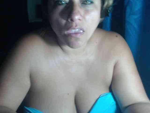 adrianamilf44 webcam