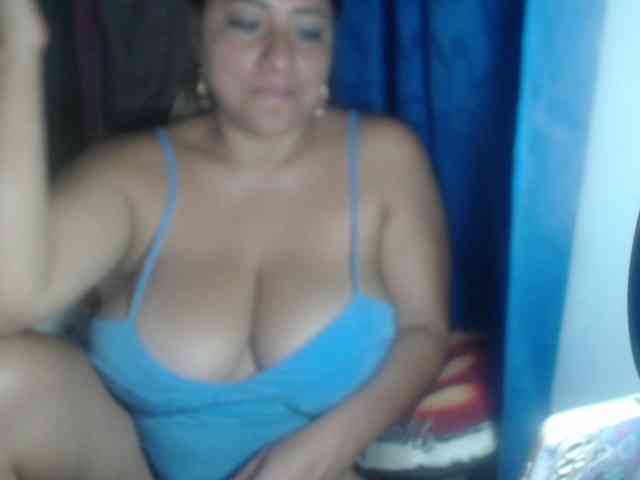 adrianamilf44 webcam