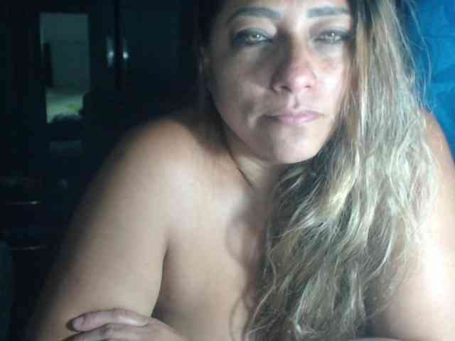 adrianamilf44 webcam