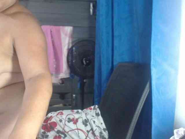 adrianamilf44 webcam