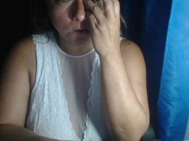 adrianamilf44 webcam