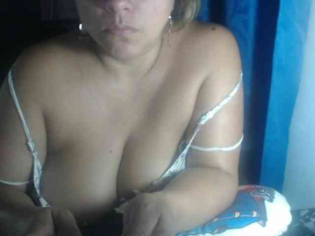 adrianamilf44 webcam