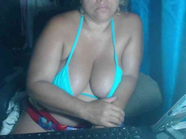 adrianamilf44 adrianamilf44