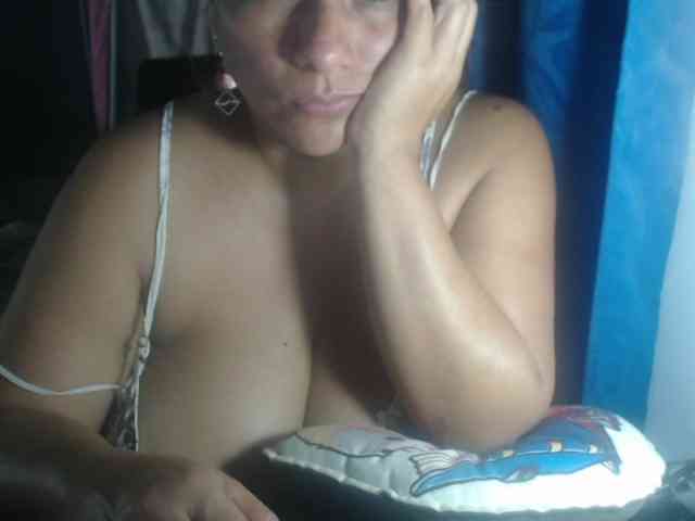 adrianamilf44 webcam