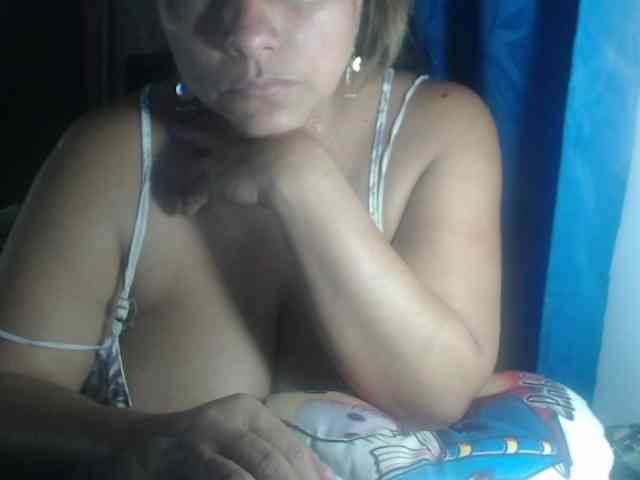 adrianamilf44 webcam