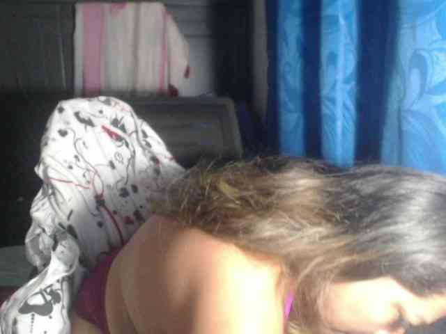 adrianamilf44 webcam