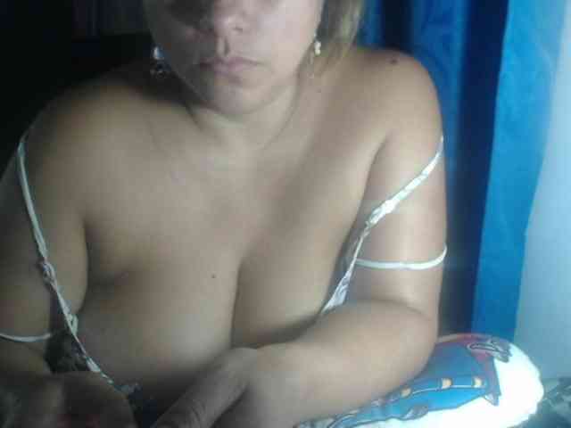 adrianamilf44 webcam