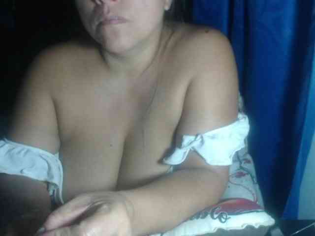 adrianamilf44 webcam