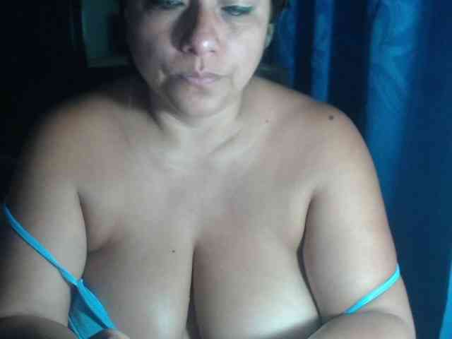 adrianamilf44 webcam