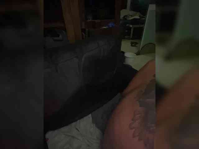 Izzy333 Live Webcam on BongaCams