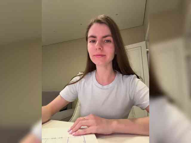 Cum_for_Lizzy webcam