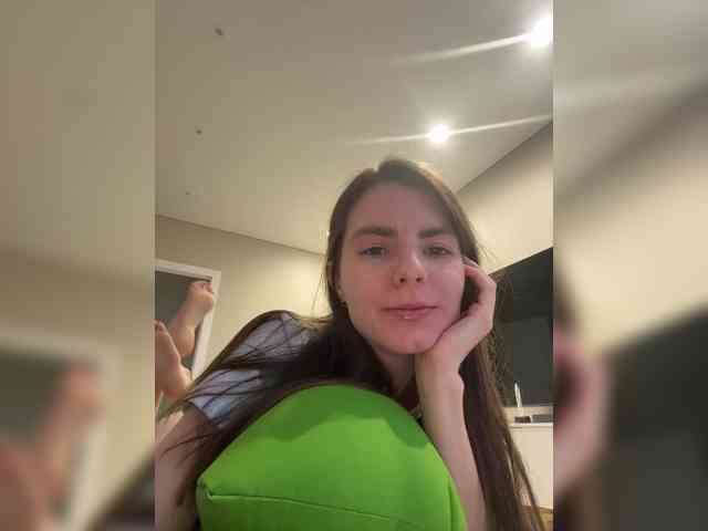 Cum_for_Lizzy webcam