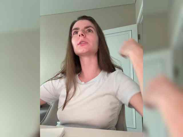 Cum_for_Lizzy webcam