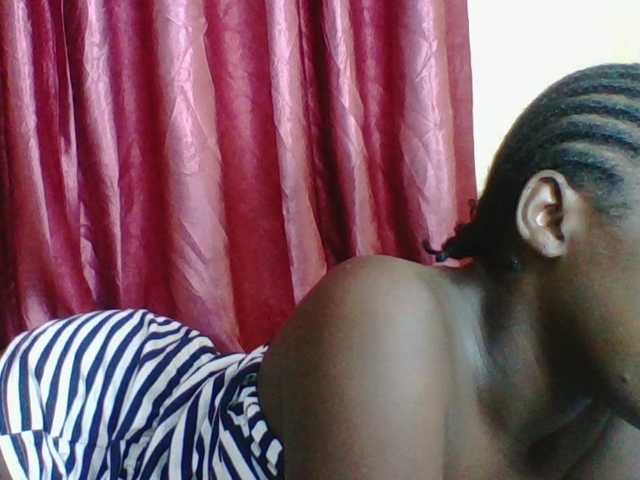 CuteVicky webcam bongacams model stream image