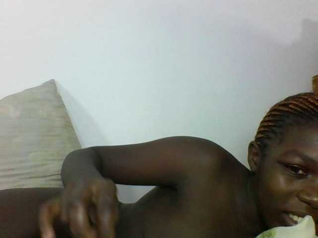 CuteVicky webcam bongacams model stream image