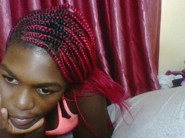 CuteVicky webcam bongacams model stream image