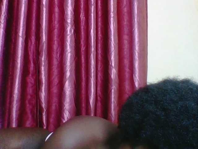 CuteVicky webcam bongacams model stream image