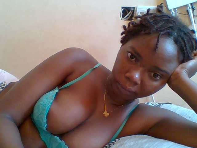 Sexyebonygal's BongaCams show and profile