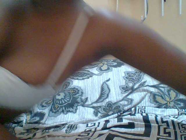 Sexyebonygal webcam bongacams model stream image