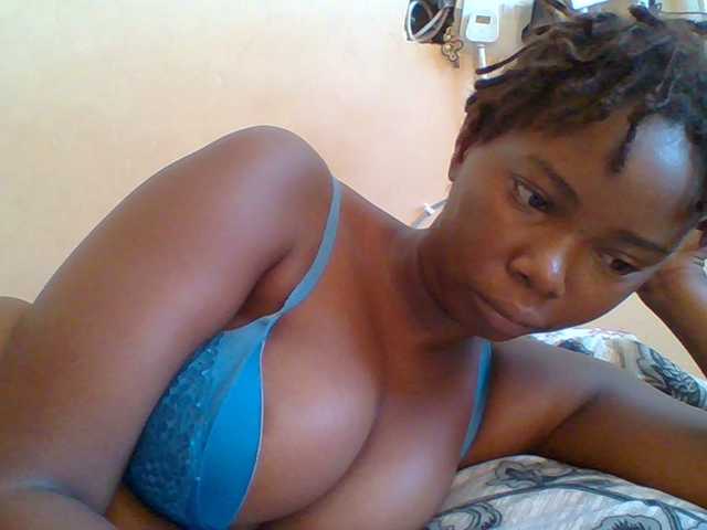 Sexyebonygal's BongaCams show and profile