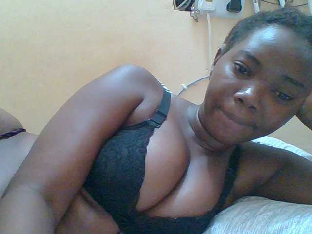 Sexyebonygal's BongaCams show and profile