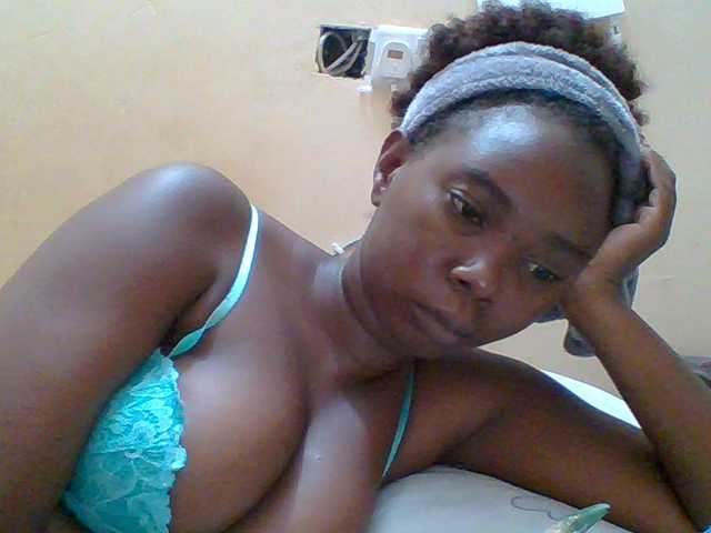 Sexyebonygal's BongaCams show and profile