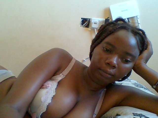 Sexyebonygal's BongaCams show and profile