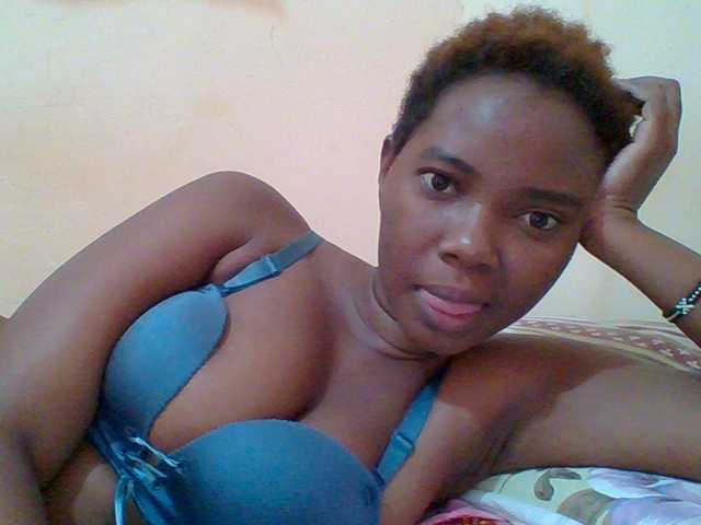  Sexyebonygal chat room