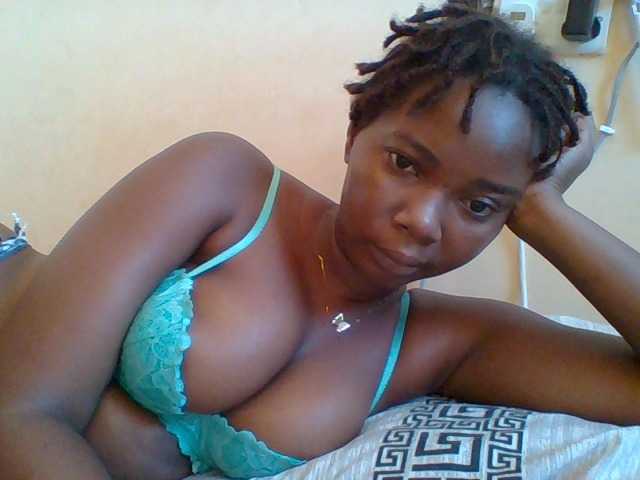 Sexyebonygal webcam bongacams model stream image