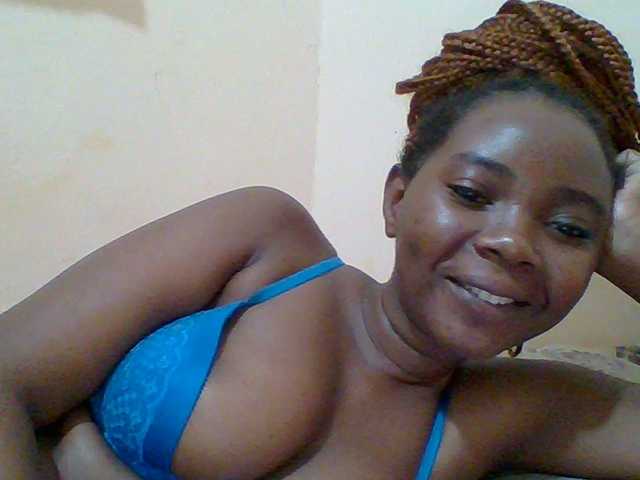 Discover Sexyebonygal from BongaCams