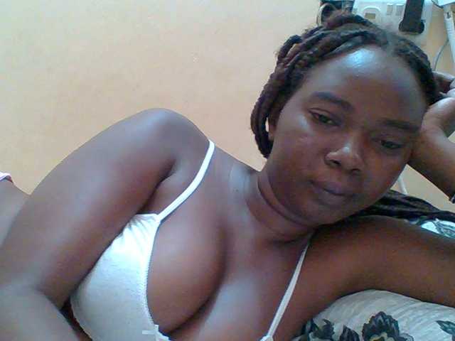 Sexyebonygal webcam bongacams model stream image