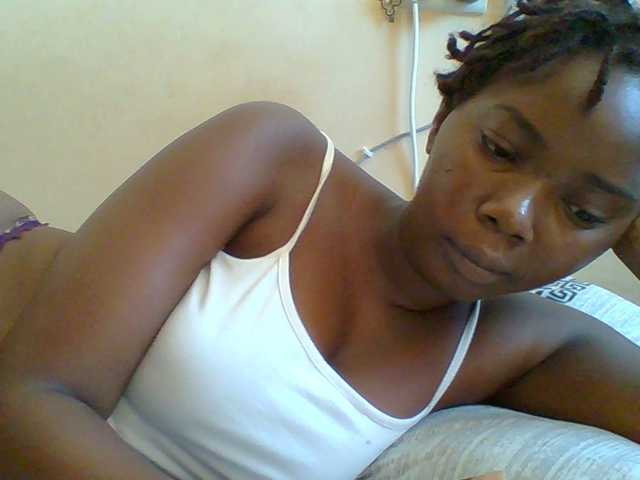 Sexyebonygal's BongaCams show and profile