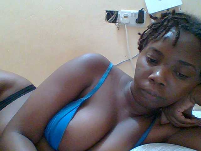 Sexyebonygal's BongaCams show and profile