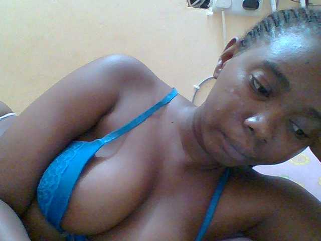 Sexyebonygal webcam bongacams model stream image