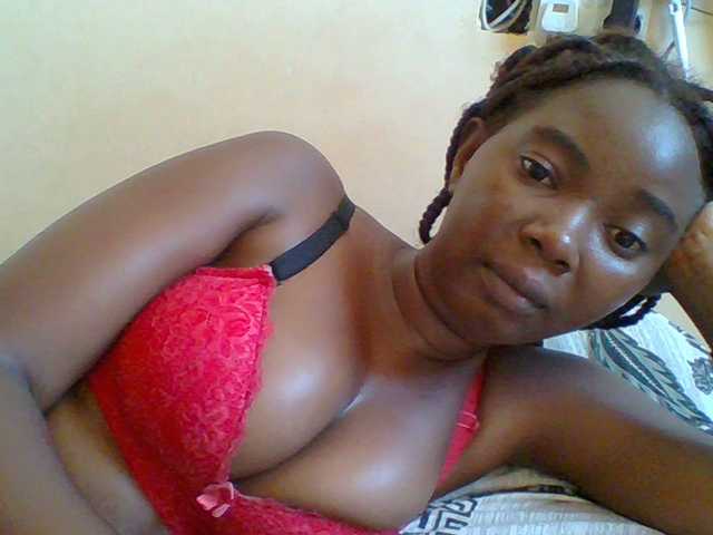 Sexyebonygal's BongaCams show and profile