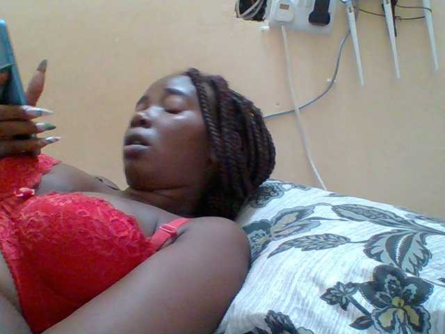 Sexyebonygal's BongaCams show and profile