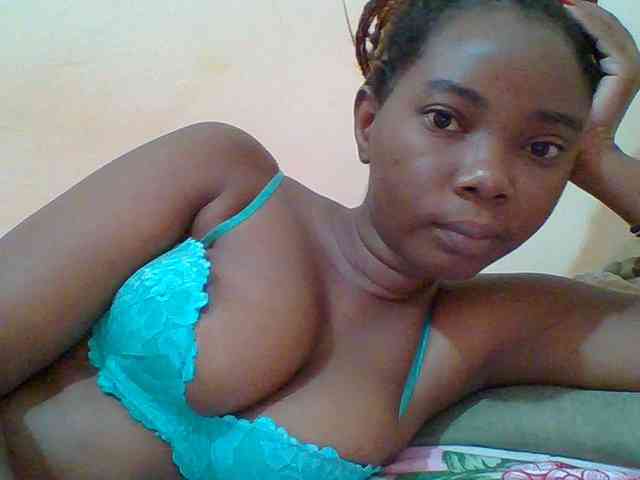 pvt chat Sexyebonygal