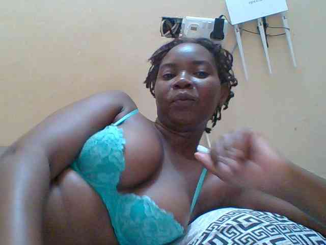 Sexyebonygal Live Webcam on BongaCams