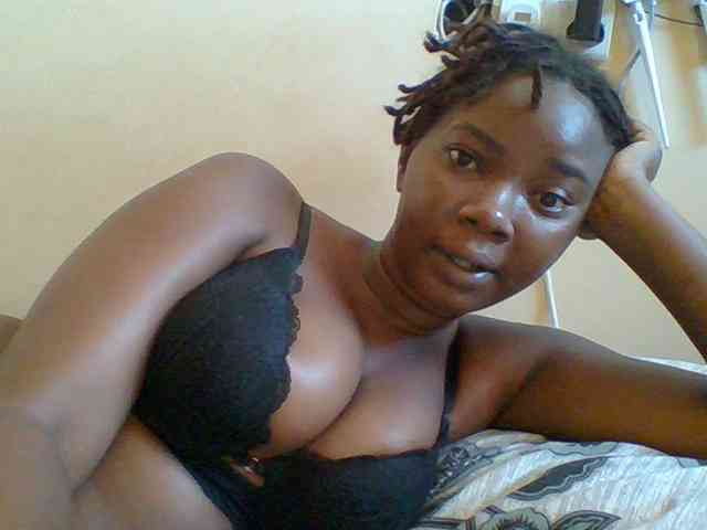 Sexyebonygal Sexyebonygal