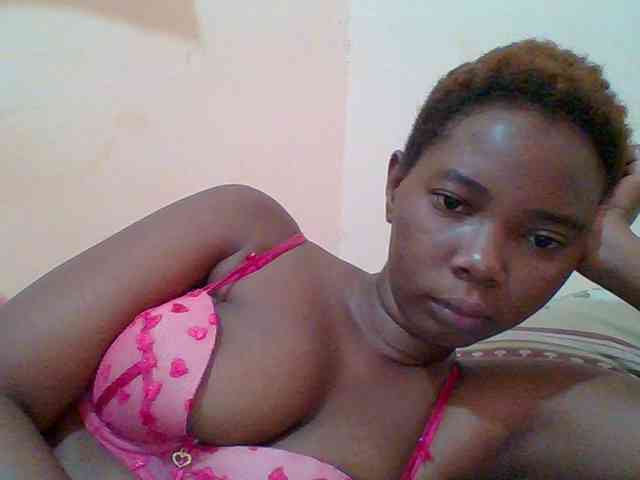 Sexyebonygal webcam