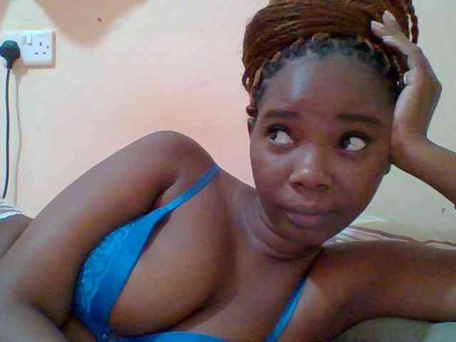 Sexyebonygal webcam