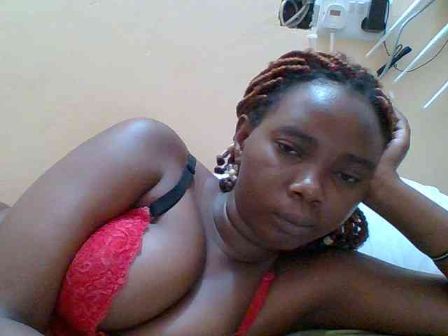 Sexyebonygal webcam