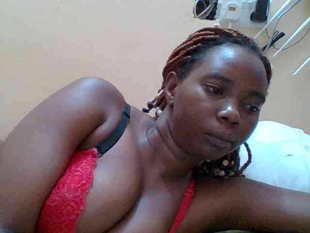 Sexyebonygal webcam