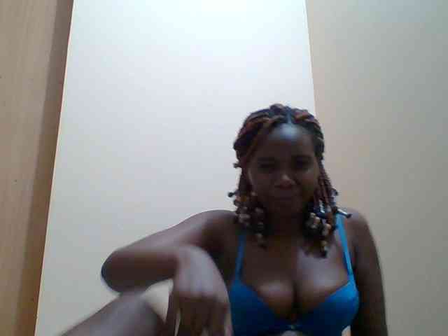 Sexyebonygal webcam