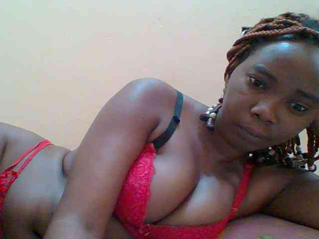 Sexyebonygal