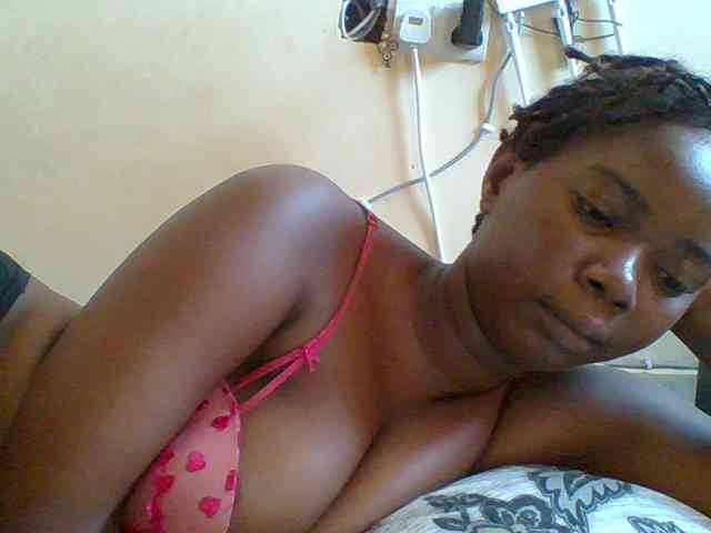 Sexyebonygal Live Webcam on BongaCams