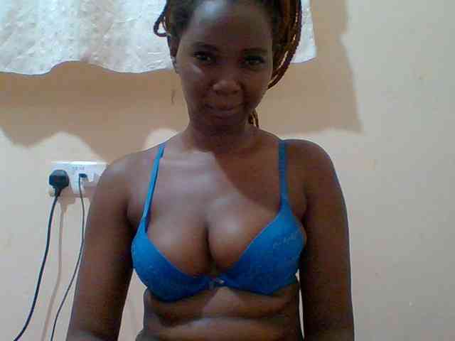 Sexyebonygal webcam