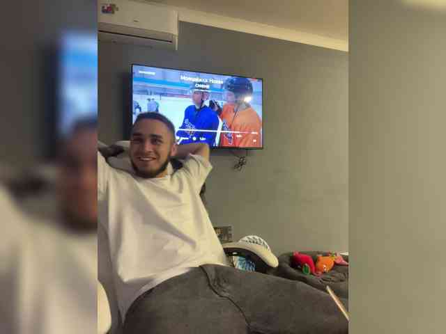 pupusiksist Live Webcam on BongaCams