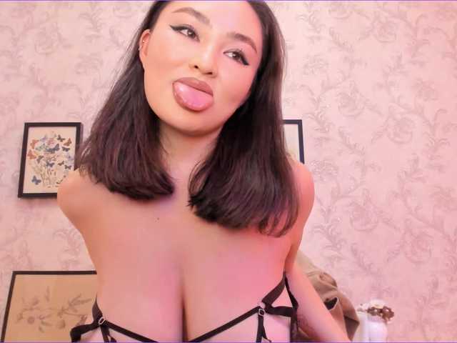 iolantthe from BongaCams