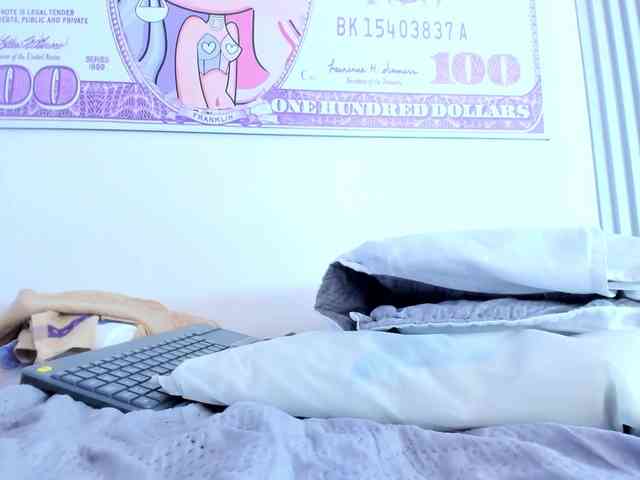 Gretta-Diaz webcam